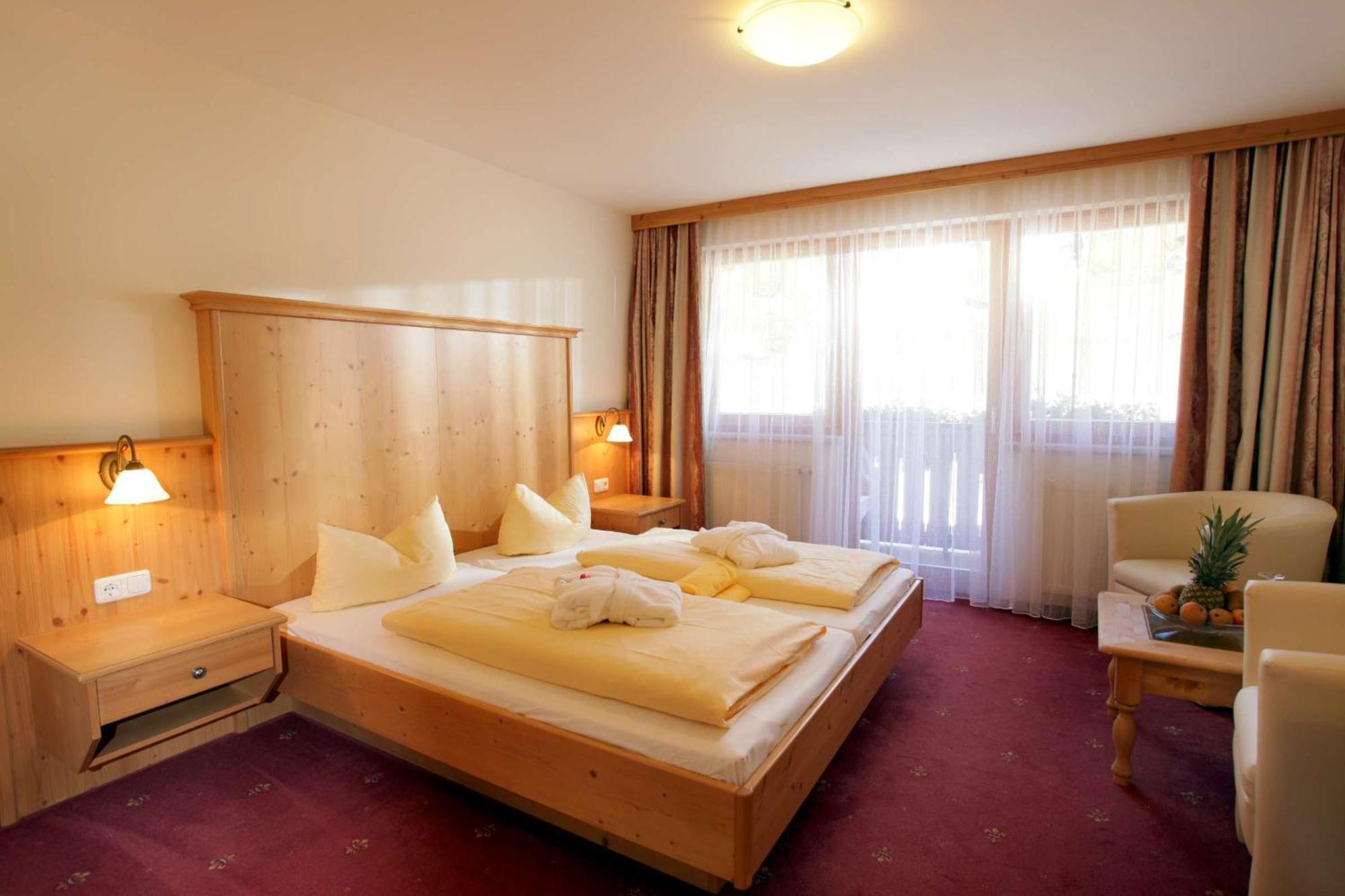 Doppelzimmer mit Balkon